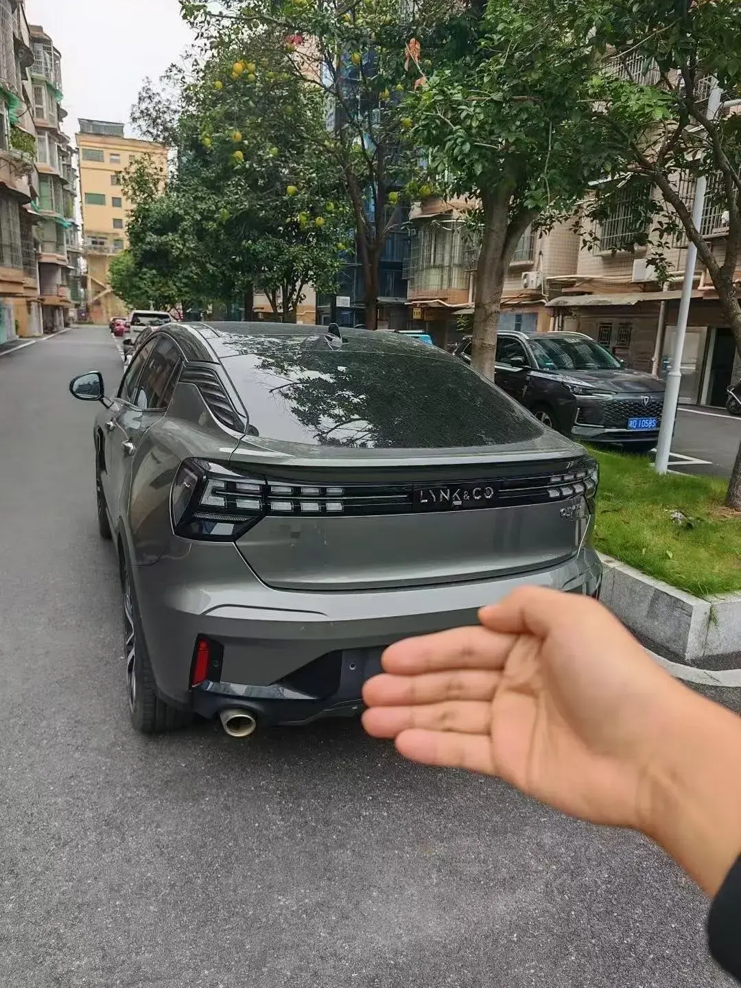 2020 LYNK&CO 05 thumbnail 4