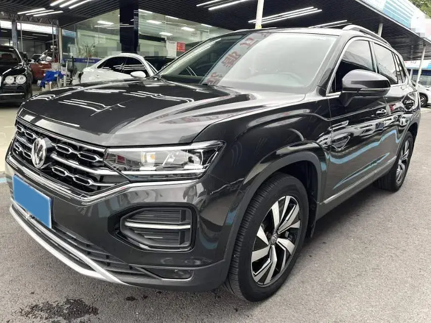 2021 VOLKSWAGEN TAYRON view 1