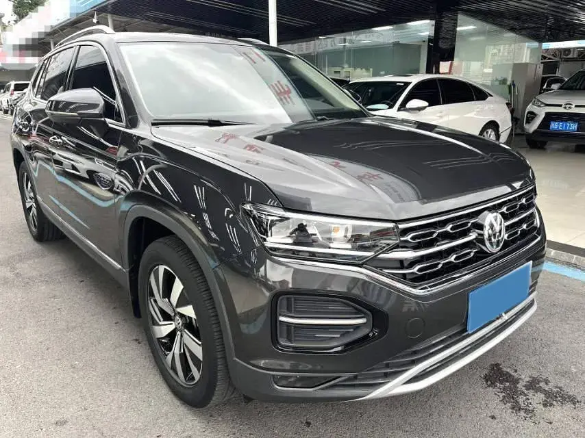 2021 VOLKSWAGEN TAYRON thumbnail 3