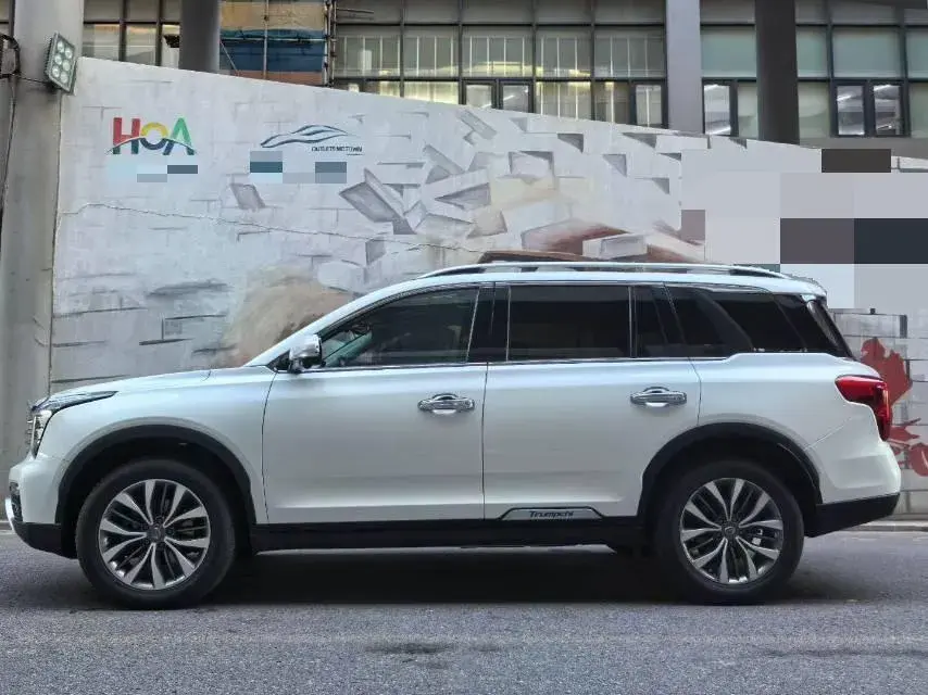 2017 GAC TRUMPCHI thumbnail 3