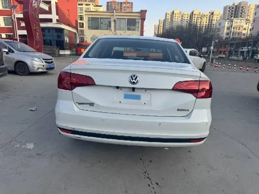 2023 VOLKSWAGEN BORA thumbnail 2