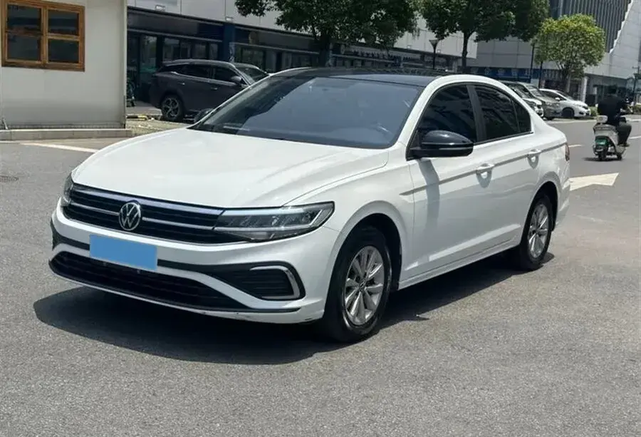 2023 VOLKSWAGEN BORA view 1