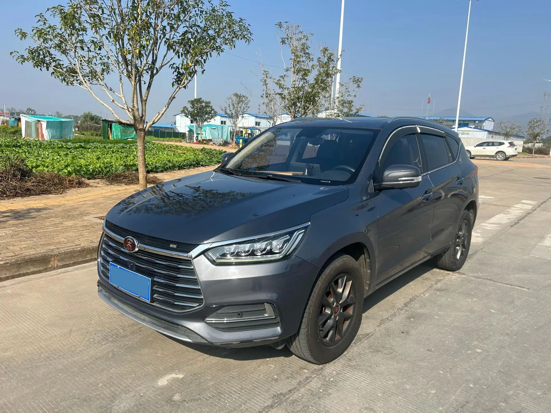 2019 BYD SONG view 1