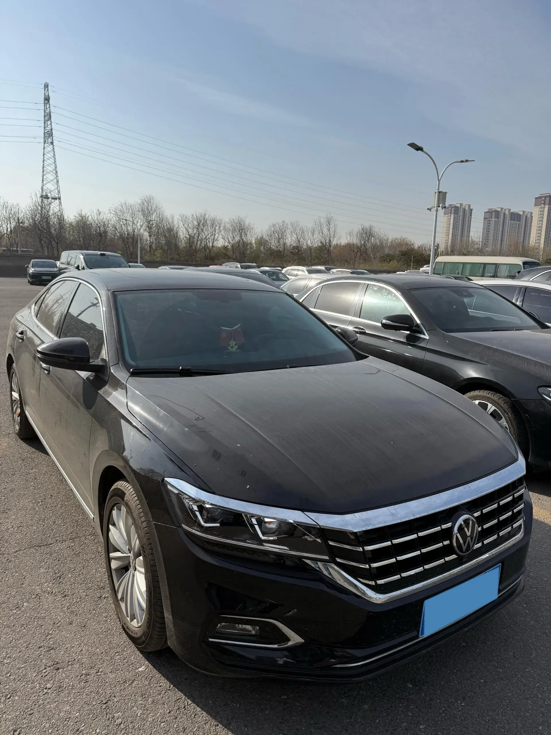 2020 VOLKSWAGEN PASSAT thumbnail 3