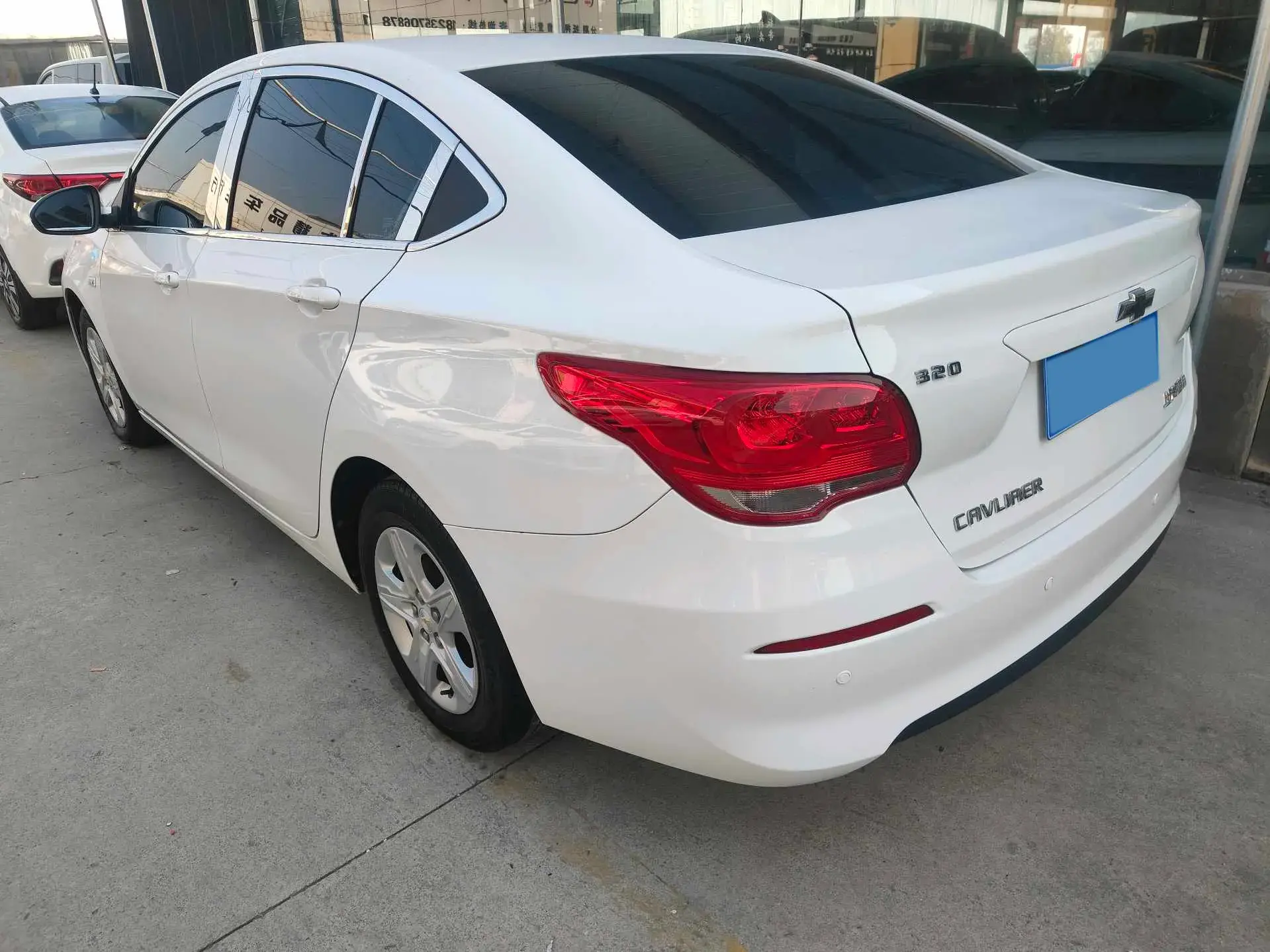 2019 CHEVROLET CAVALIER thumbnail 3