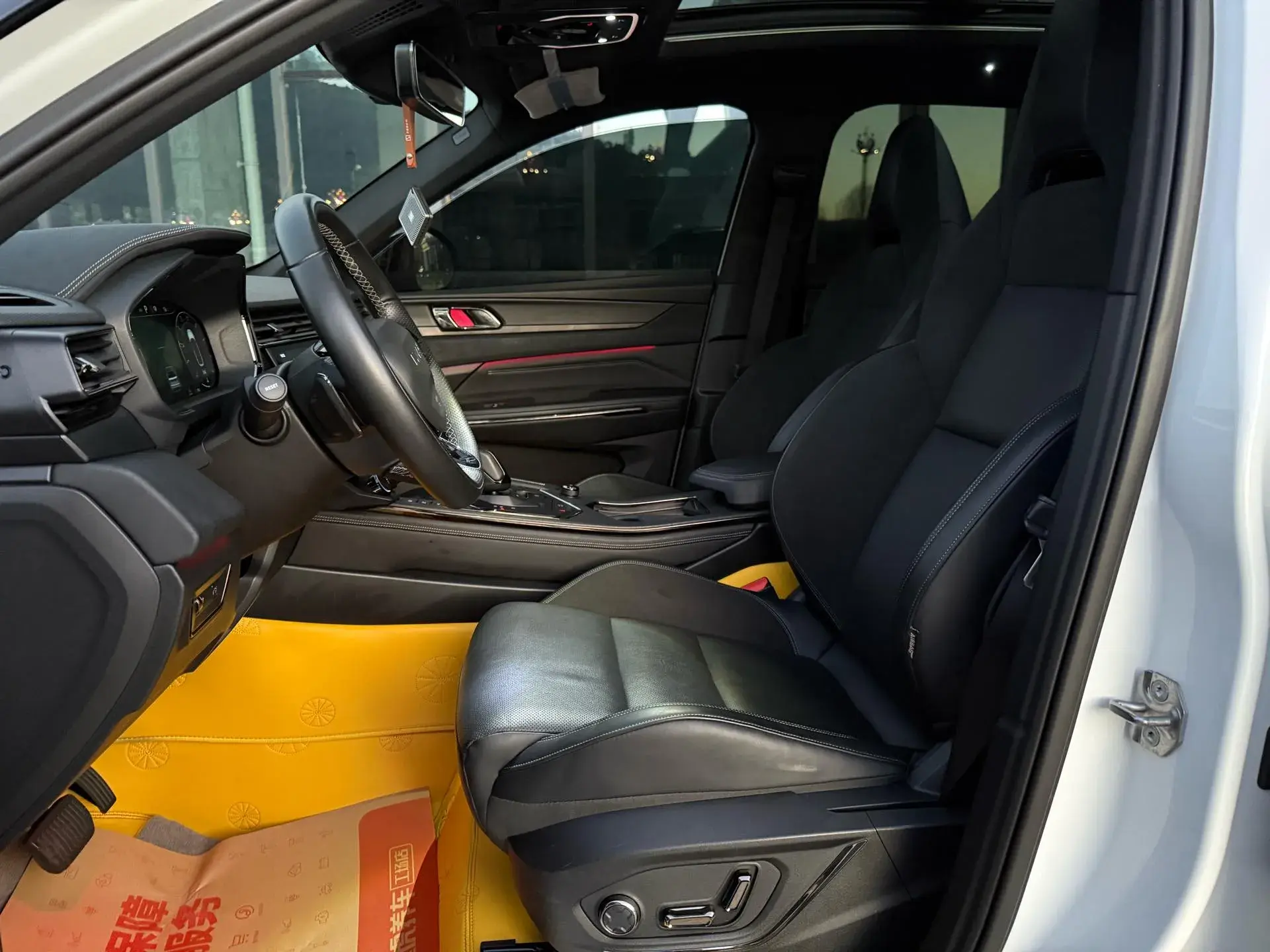 2021 LYNK&CO 01 thumbnail 4