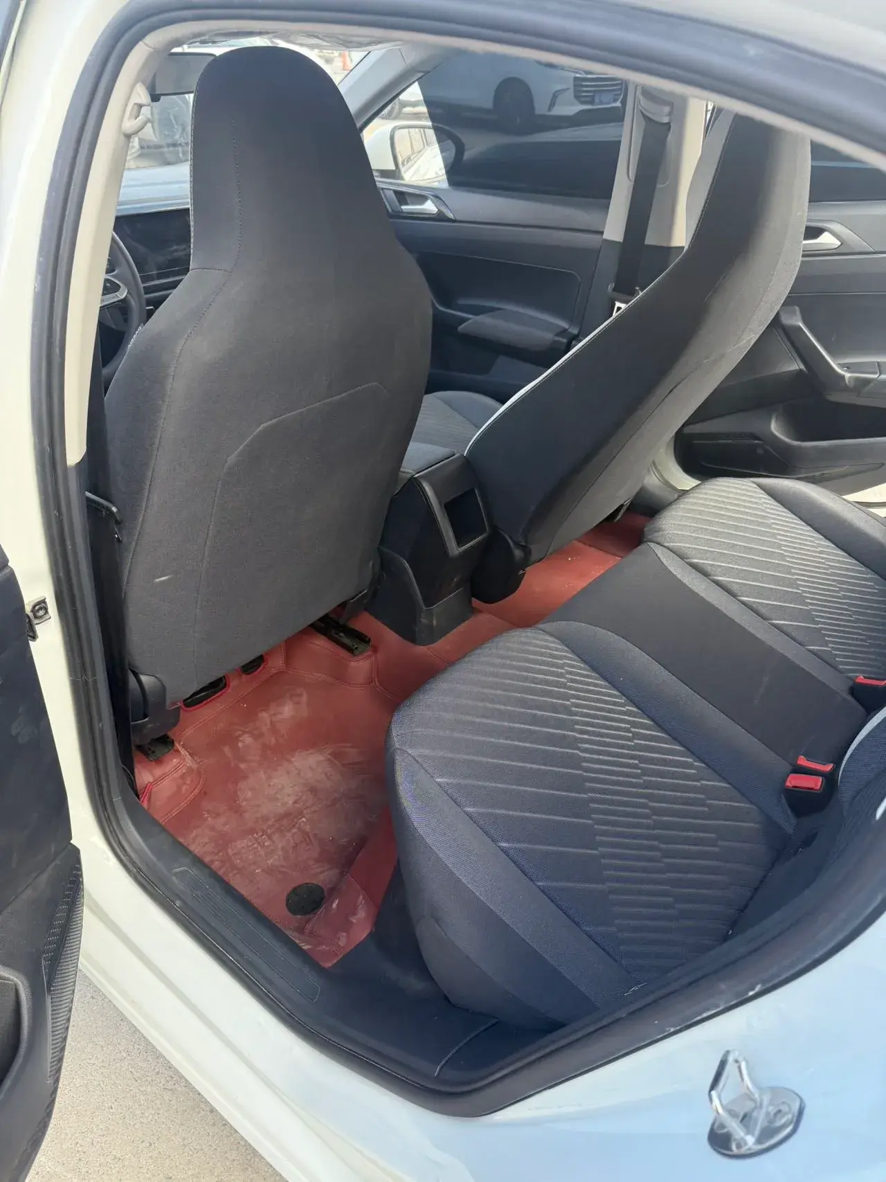 2023 VOLKSWAGEN LAVIDA thumbnail 4