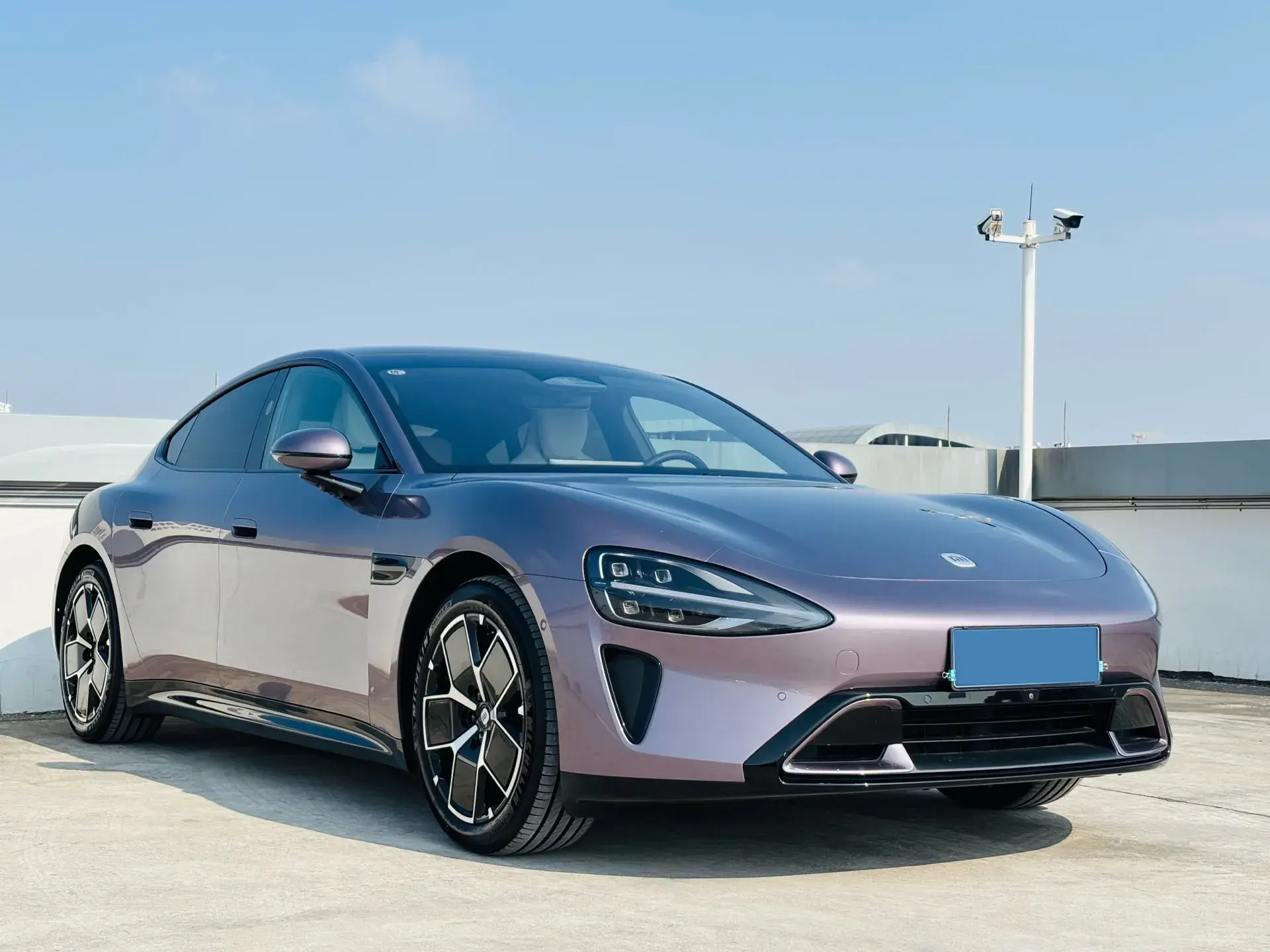 2024 MI SU7 thumbnail 3