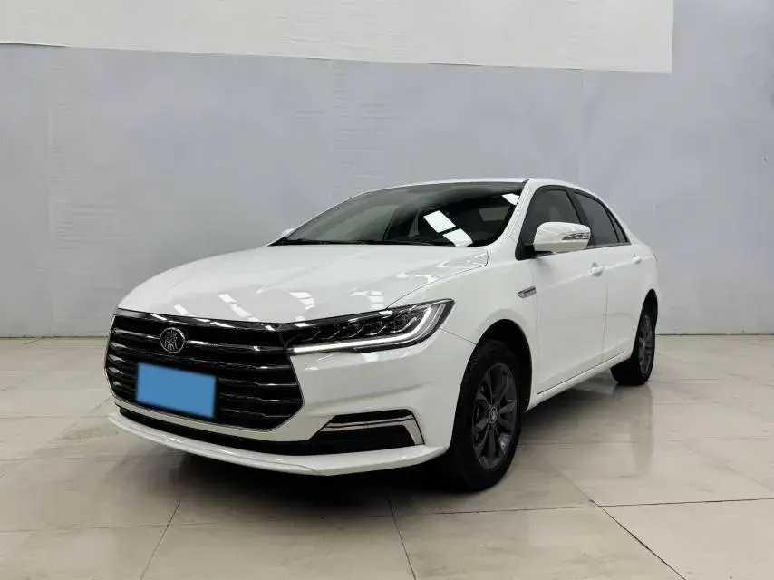2019 BYD QIN view 1