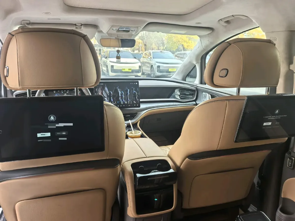 2022 Denza D9 1.5T 139HP L4 E-CVT PHEV 40.06KWH,autocango,china used car exporter,china ev exporter,chinese used car exporter,chinese used ev exporter