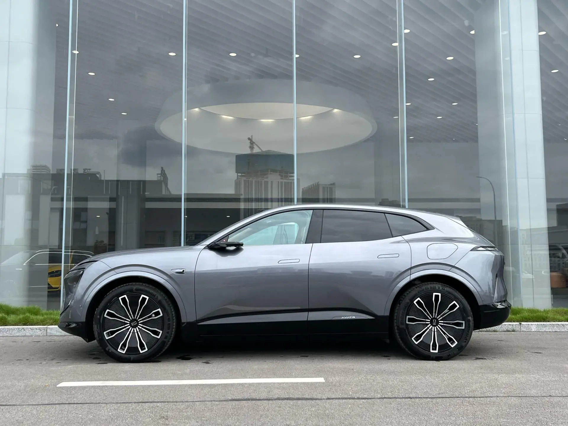 2024 AVATR 07 thumbnail 2