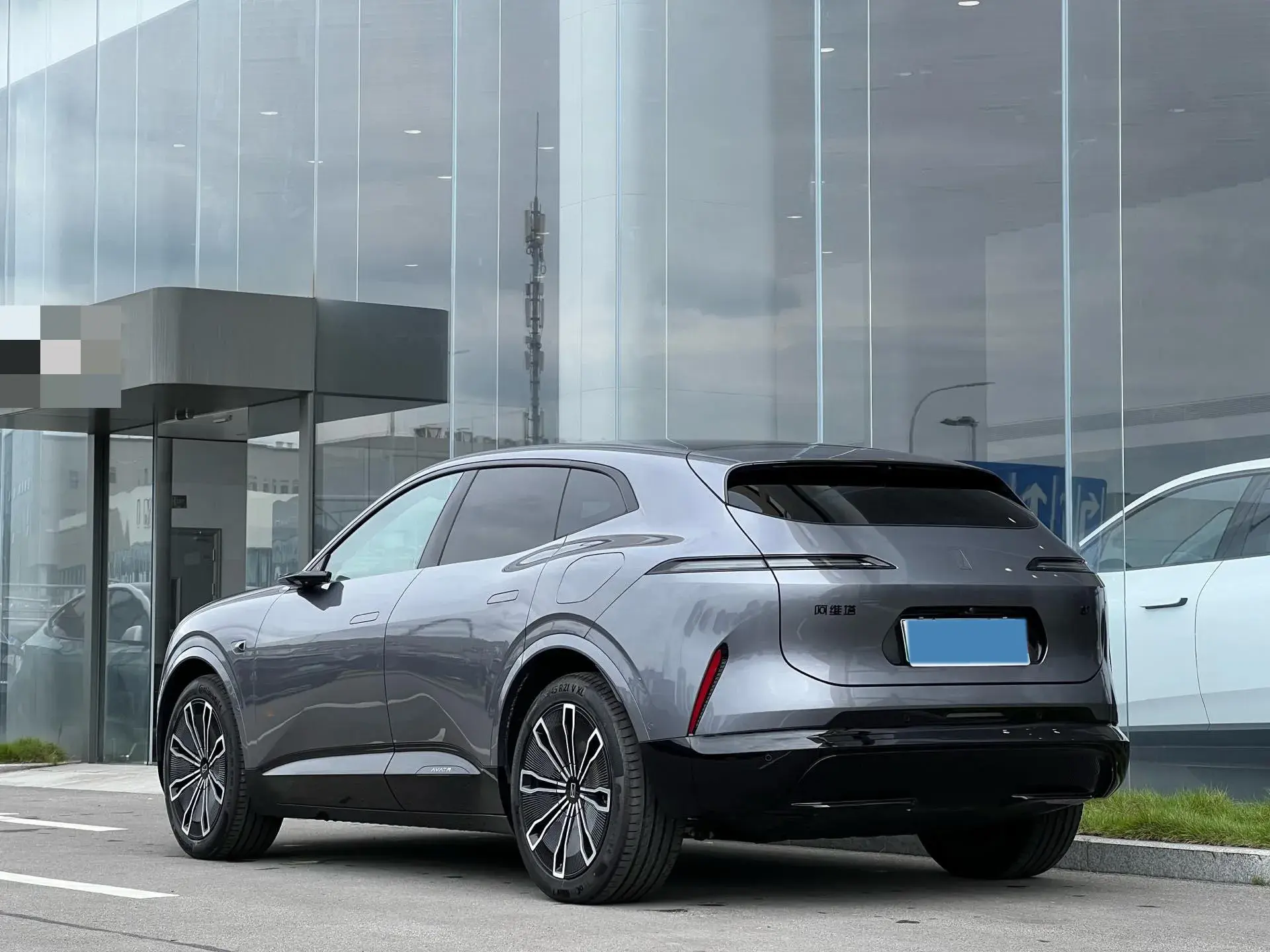 2024 AVATR 07 thumbnail 3
