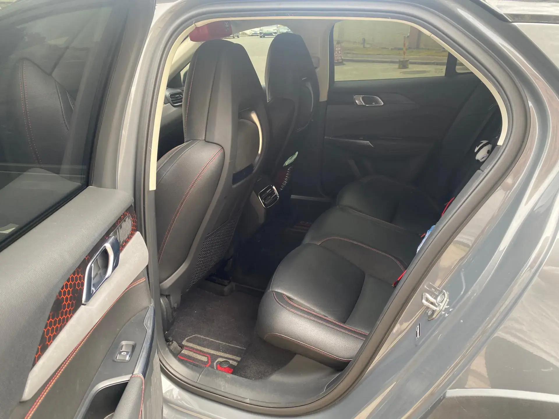 2019 LYNK&CO 02 thumbnail 4