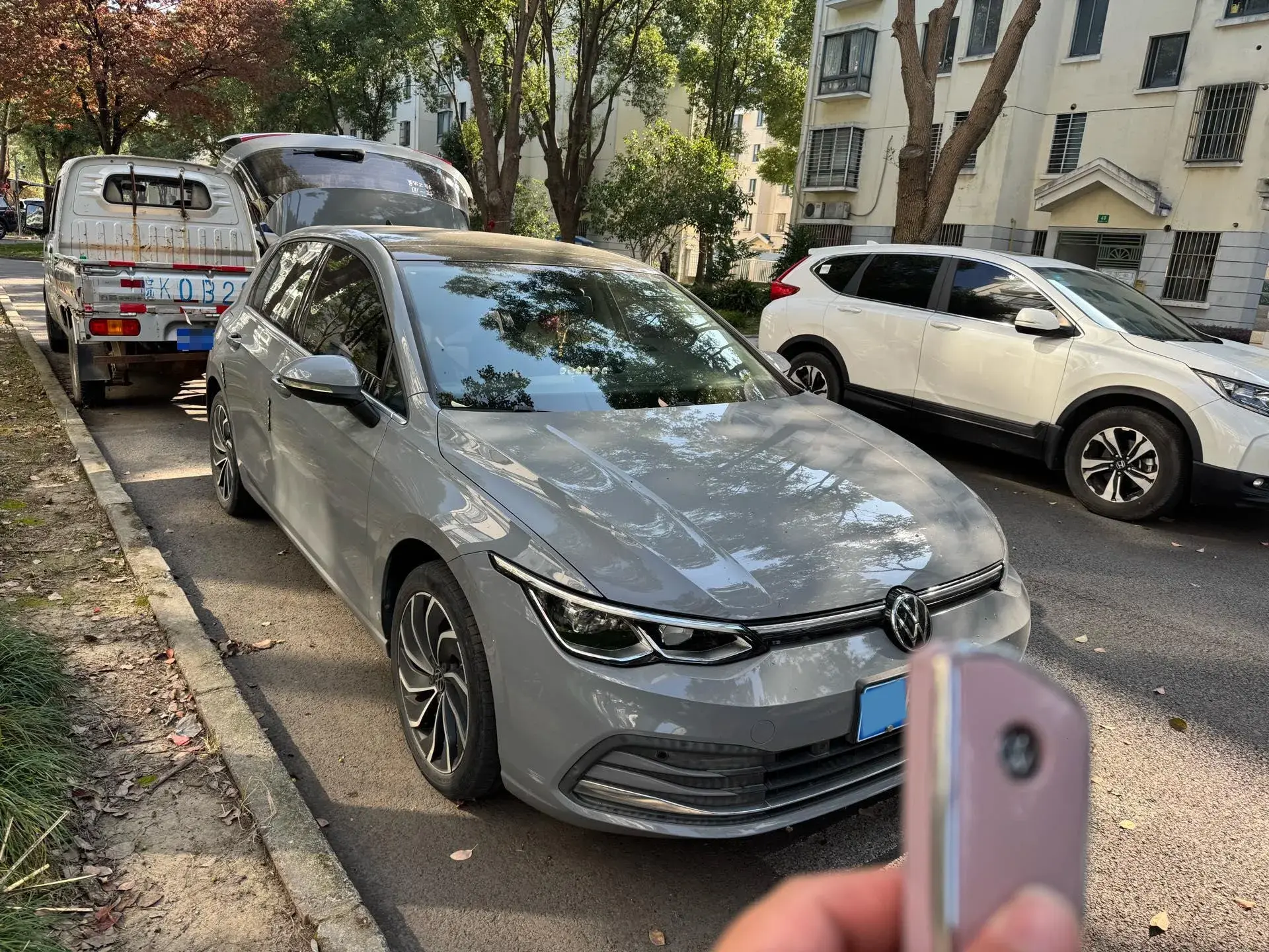 2021 VOLKSWAGEN GOLF thumbnail 3