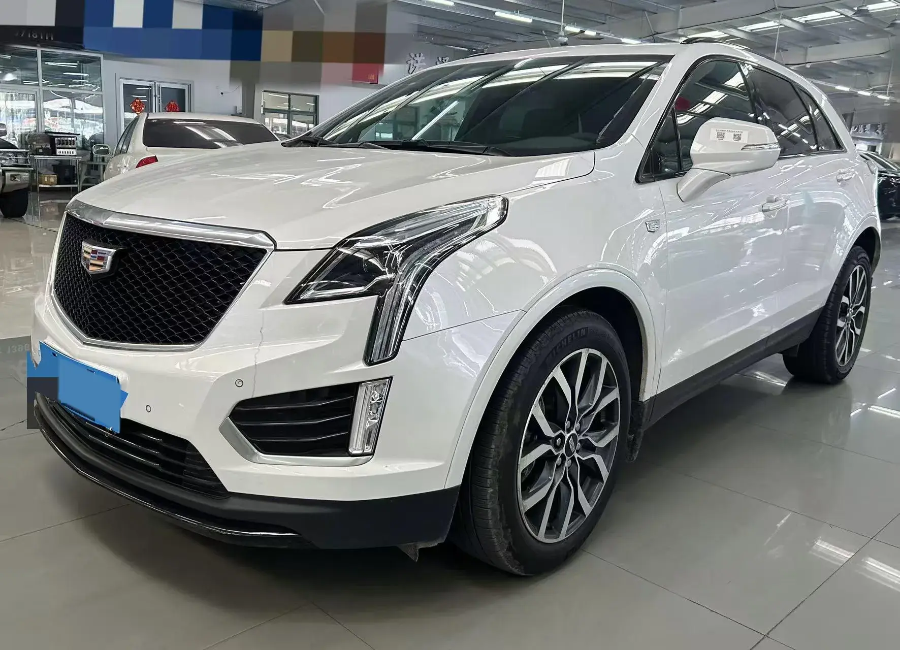 2022 CADILLAC XT5 view 1