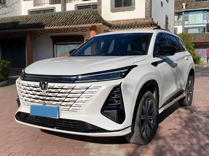 2023 ChangAn CS85 Coupe 2.0T 233HP L4 8AT