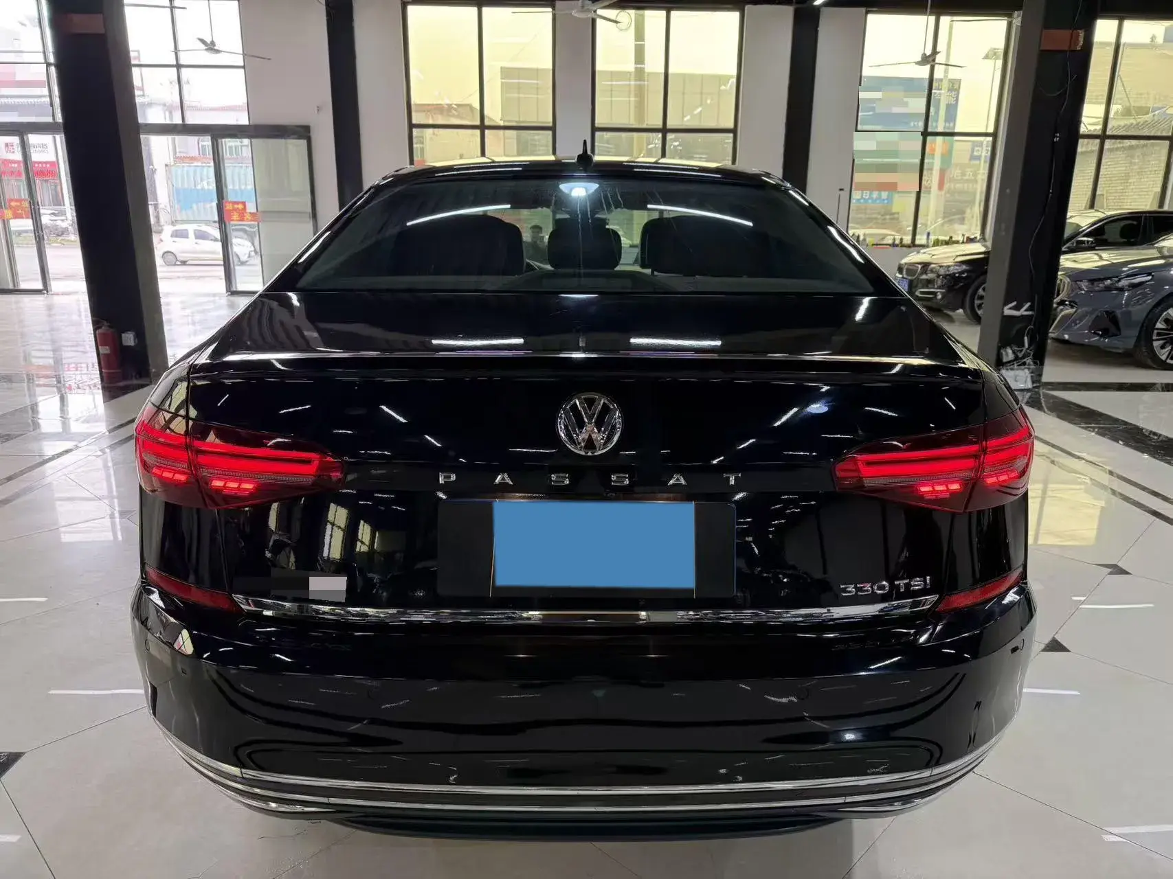 2019 VOLKSWAGEN PASSAT thumbnail 4