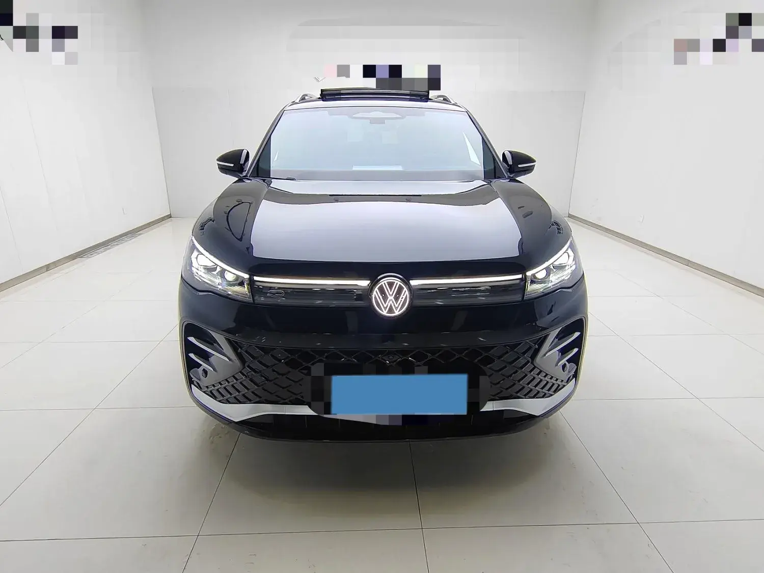 2024 VOLKSWAGEN TIGUAN thumbnail 2
