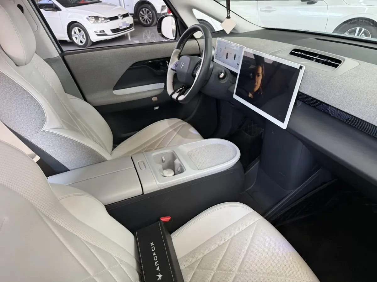 2023 ARCFOX KAOLA BEV 58.8KWH,autocango,china used car exporter,china ev exporter,chinese used car exporter,chinese used ev exporter