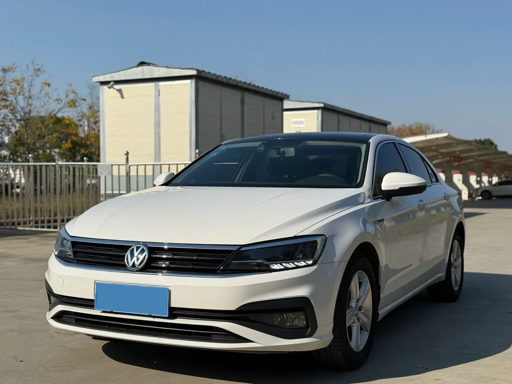2019 VOLKSWAGEN LAMANDO view 1