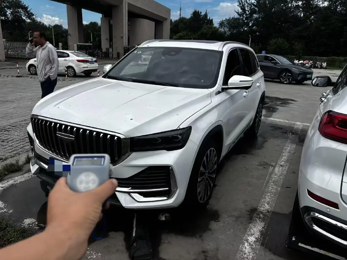 2025 Geely Monjaro 2.0T 238HP L4 8AT