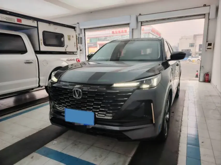 2022 CHANGAN CS75 view 1