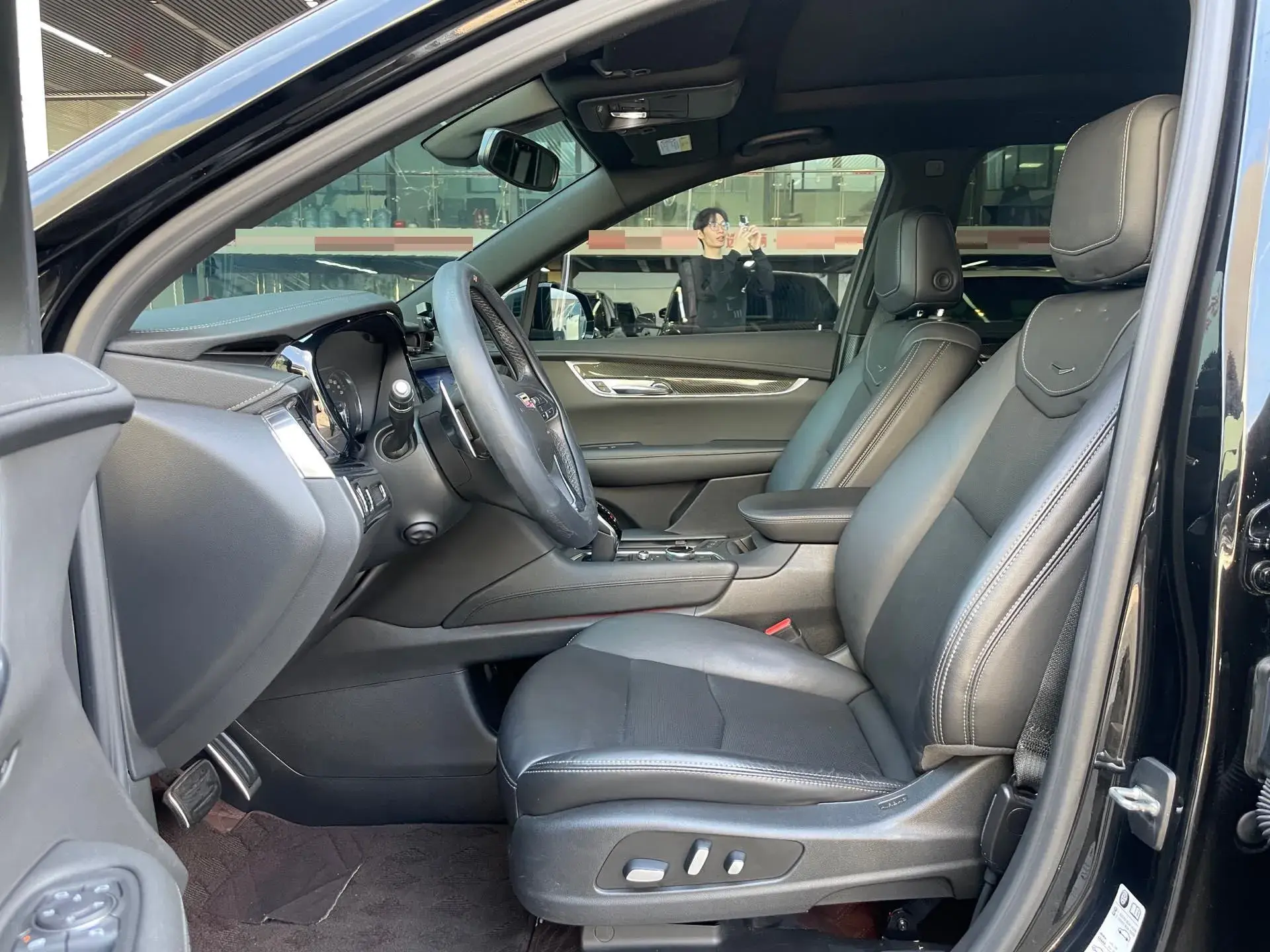 2020 CADILLAC XT6 thumbnail 4