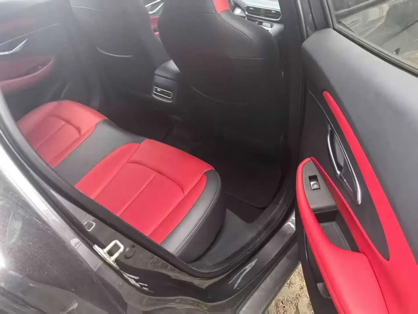 2022 CHANGAN UNI-T thumbnail 3