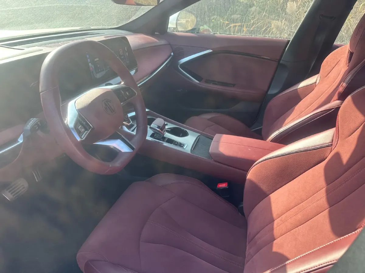 2023 MG 7 2.0T 261HP L4 9AT,autocango,china used car exporter,china ev exporter,chinese used car exporter,chinese used ev exporter