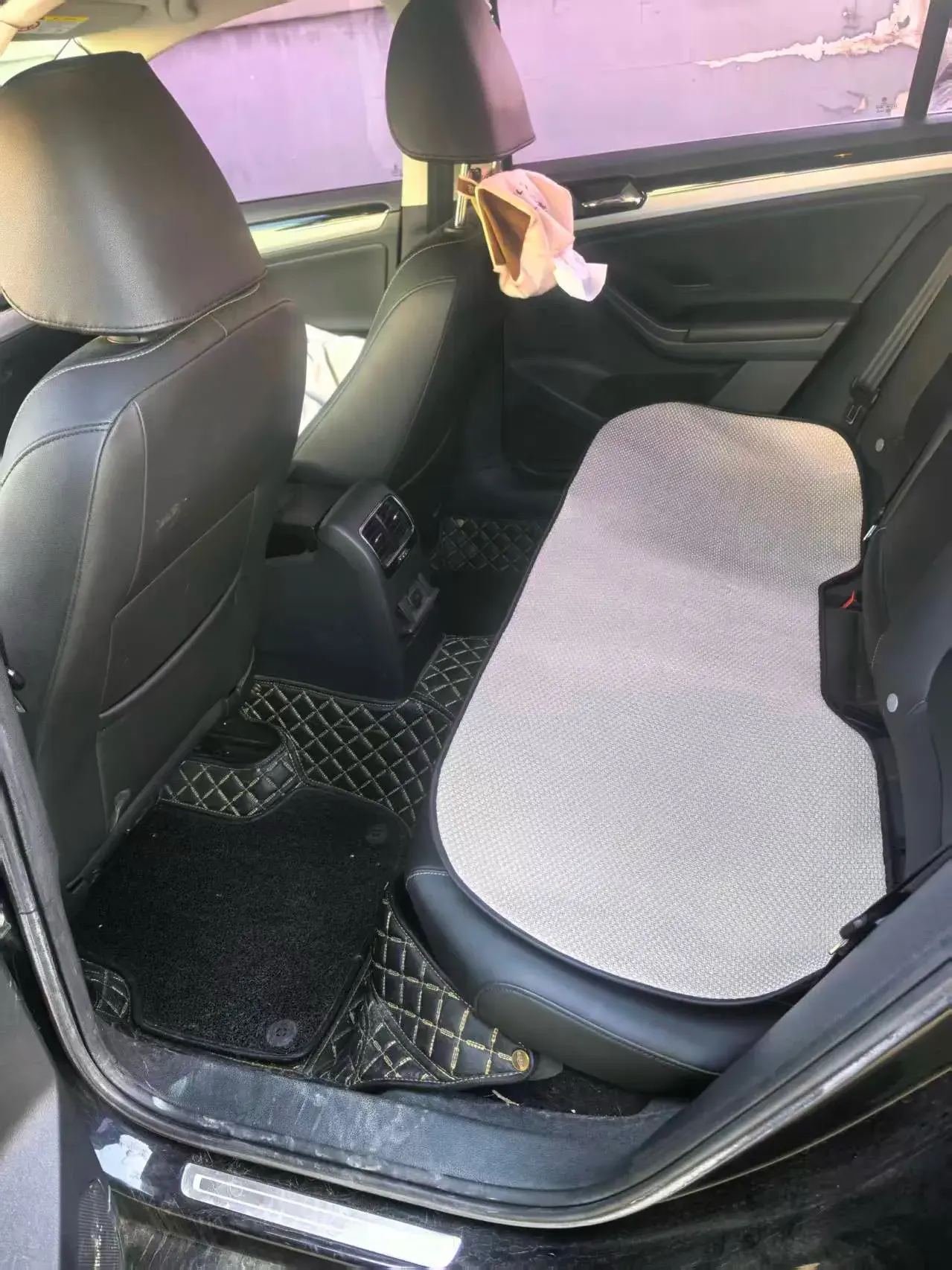 2018 VOLKSWAGEN SAGITAR thumbnail 4