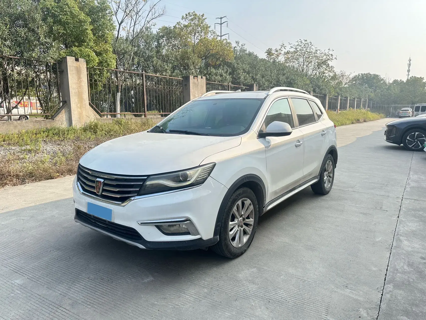 2018 ROEWE RX5 view 1