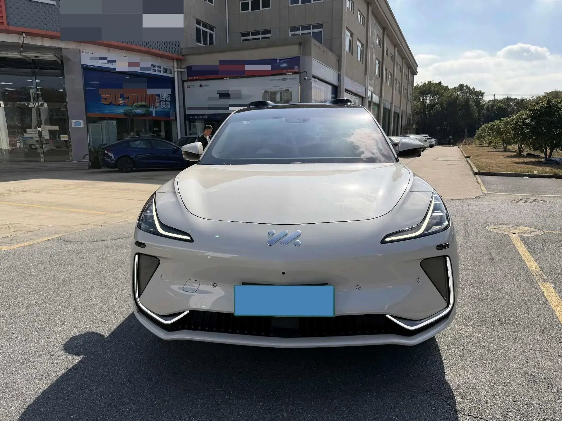 2023 IM LS7 thumbnail 2