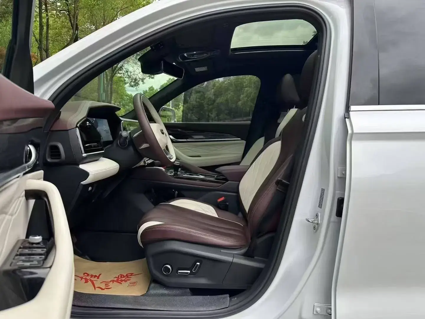 2021 GEELY MONJARO thumbnail 2