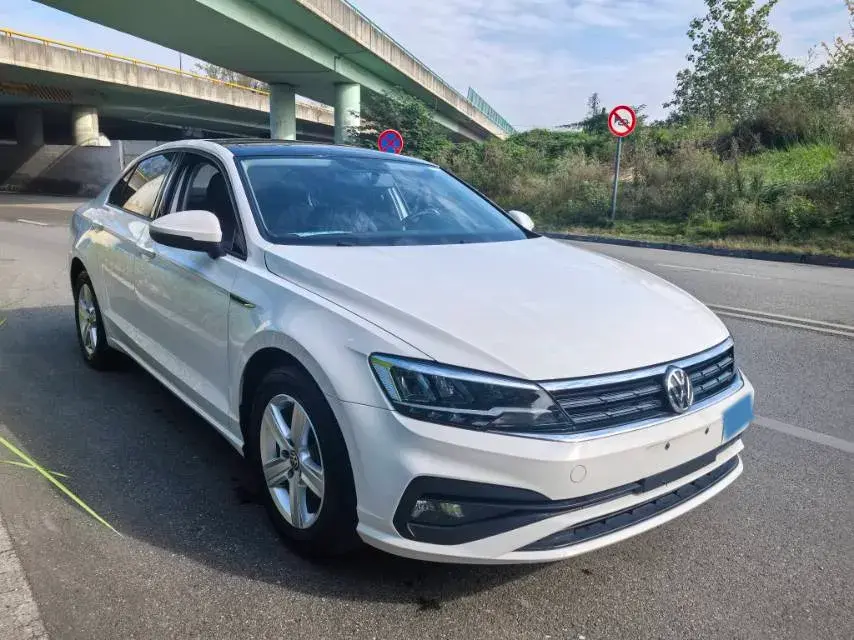 2021 VOLKSWAGEN LAMANDO thumbnail 2