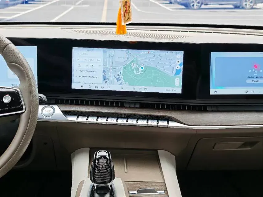 2023 Roewe RX9 2.0T 242HP L4 9AT,autocango,china used car exporter,china ev exporter,chinese used car exporter,chinese used ev exporter