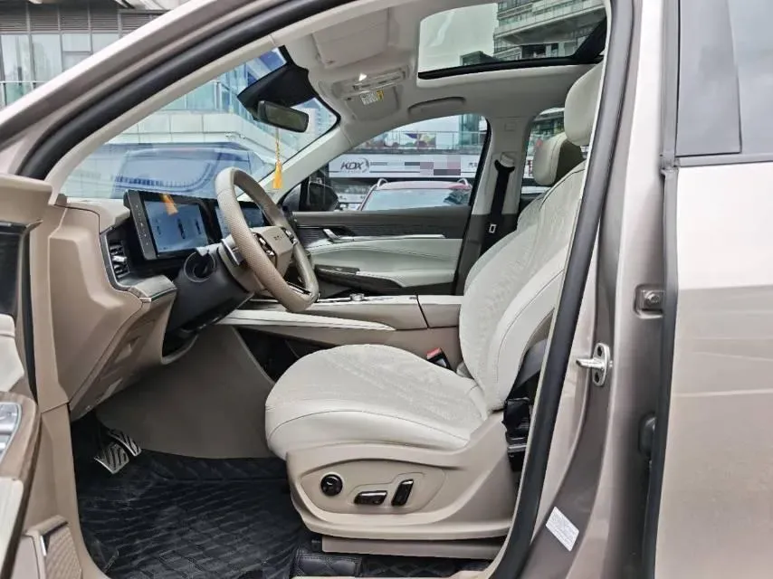 2023 Roewe RX9 2.0T 242HP L4 9AT,autocango,china used car exporter,china ev exporter,chinese used car exporter,chinese used ev exporter