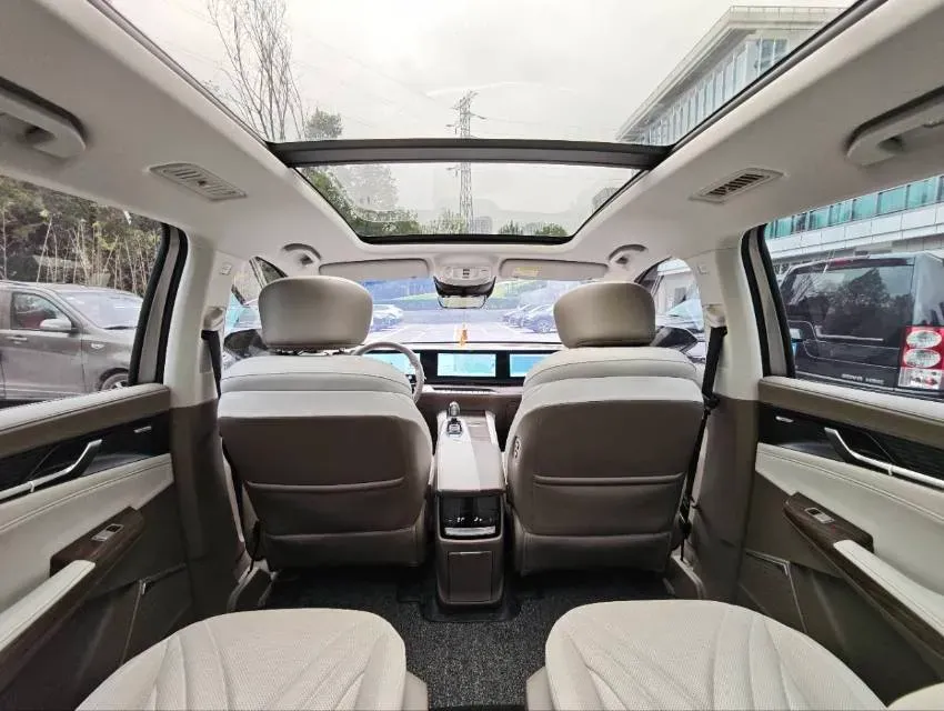 2023 Roewe RX9 2.0T 242HP L4 9AT,autocango,china used car exporter,china ev exporter,chinese used car exporter,chinese used ev exporter