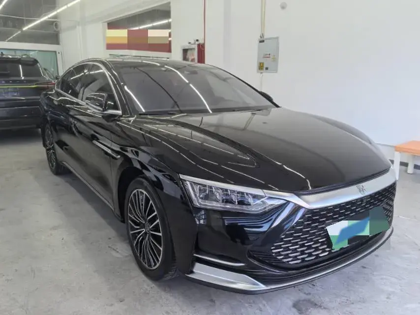 2020 BYD HAN thumbnail 3