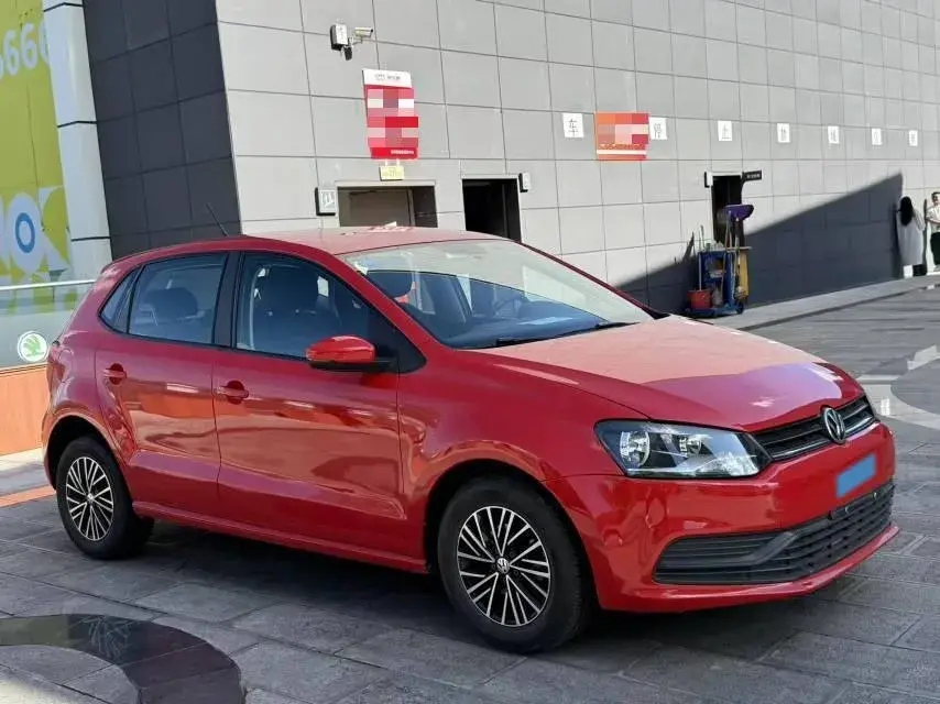 2018 VOLKSWAGEN POLO thumbnail 3