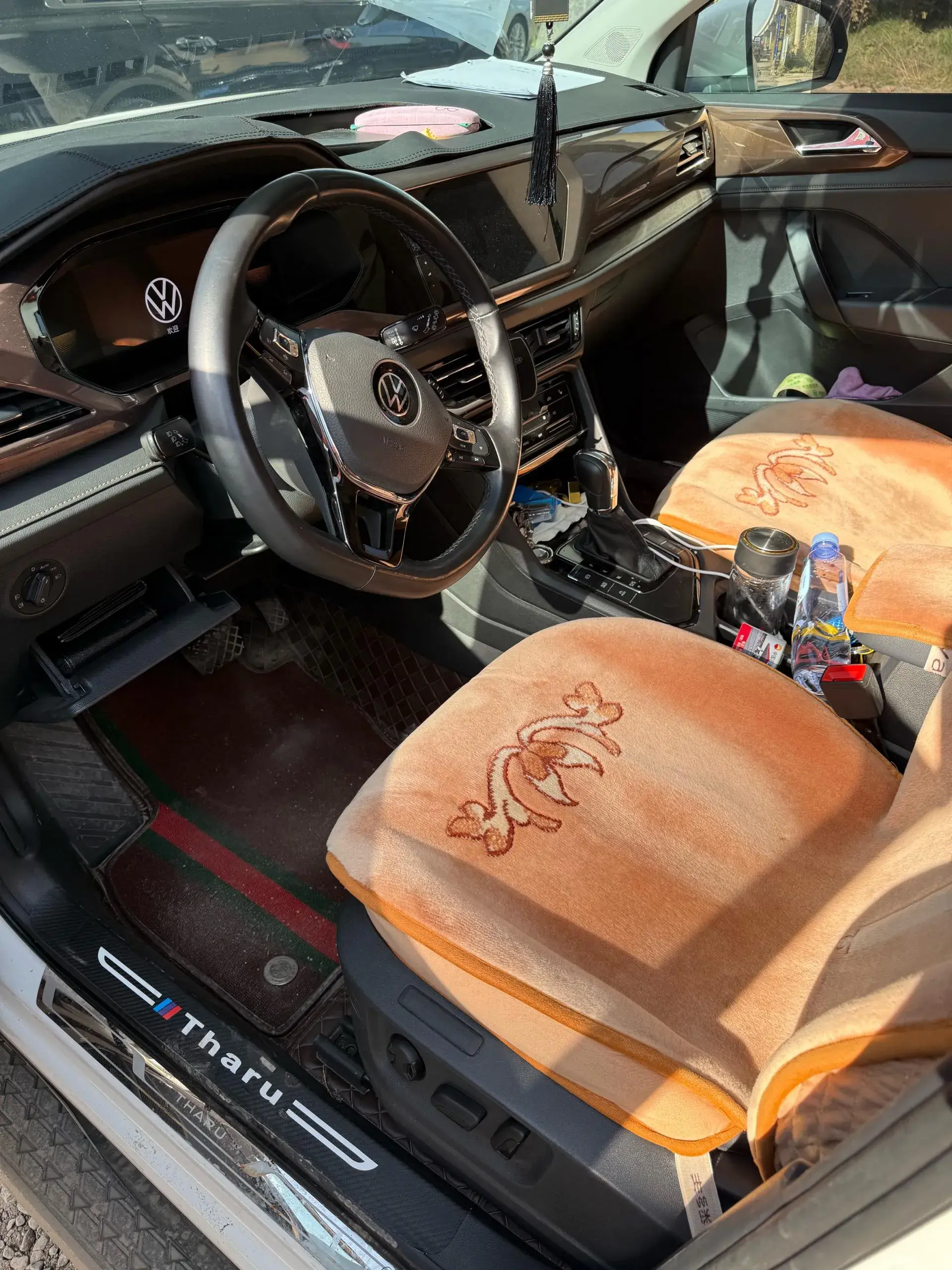 2021 VOLKSWAGEN THARU thumbnail 4