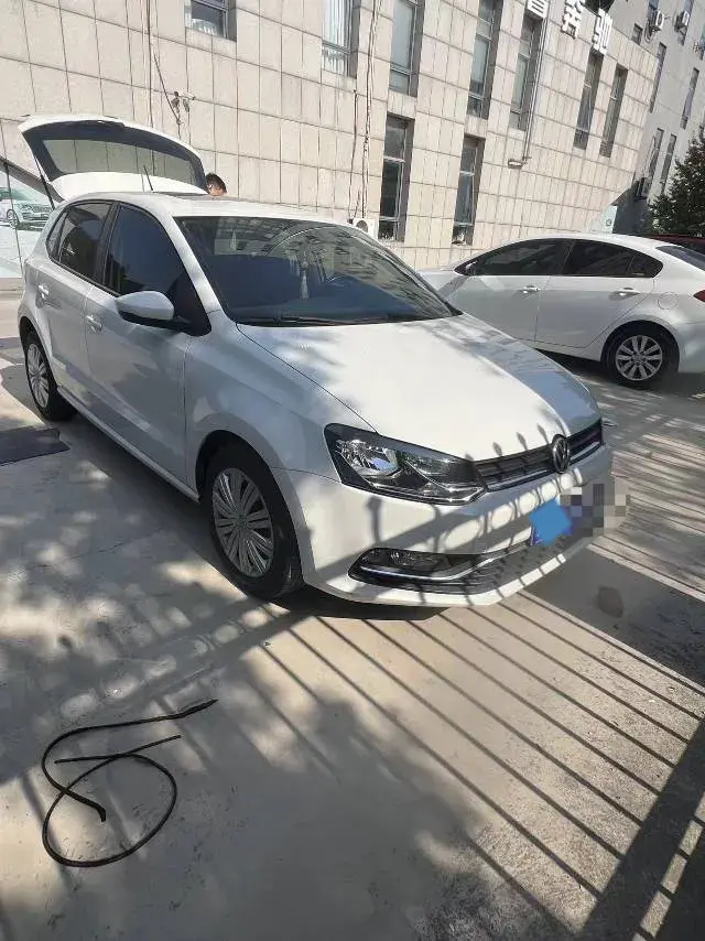 2018 VOLKSWAGEN POLO thumbnail 2