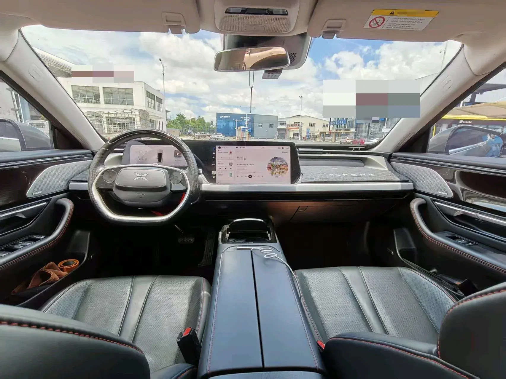 2020 XPENG P7 thumbnail 4