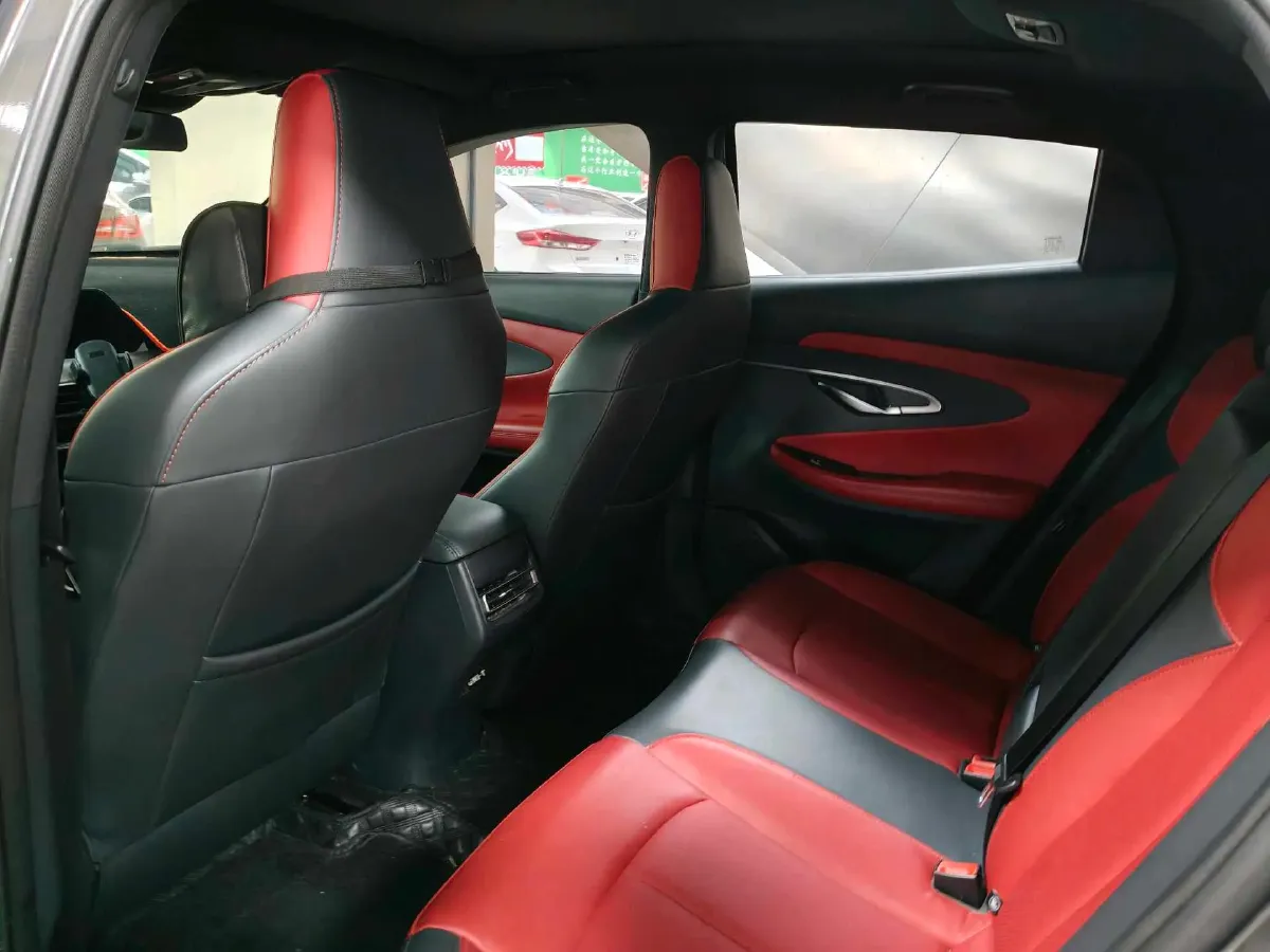 2020 ChangAn UNI-T 1.5T 180HP L4 7DCT,autocango,china used car exporter,china ev exporter,chinese used car exporter,chinese used ev exporter