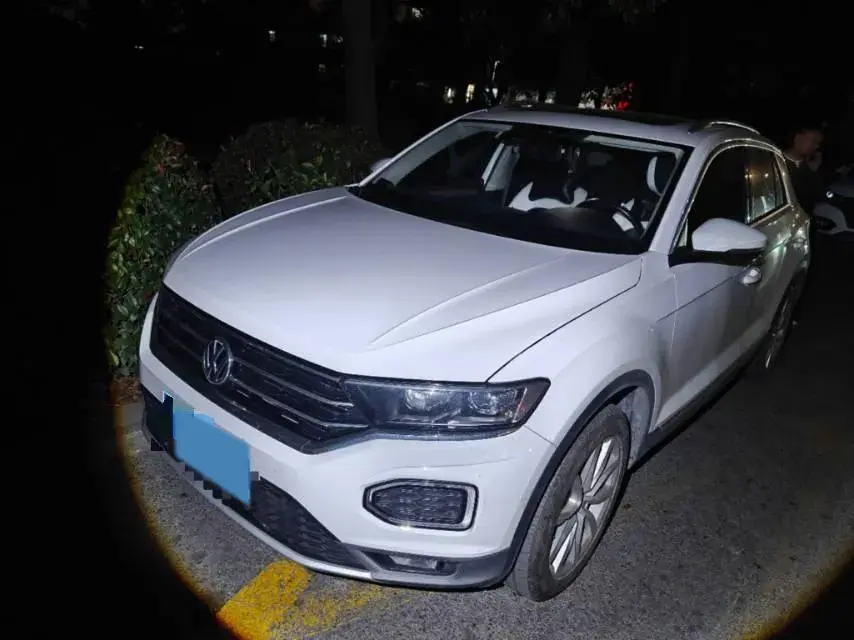 2018 Volkswagen T-Roc 1.4T 150HP L4 7DCT