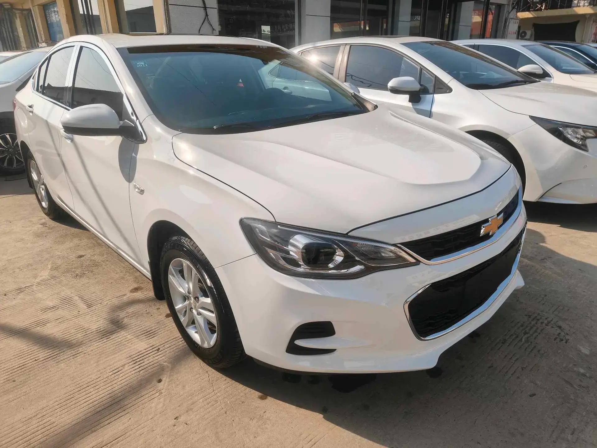 2019 CHEVROLET CAVALIER thumbnail 2