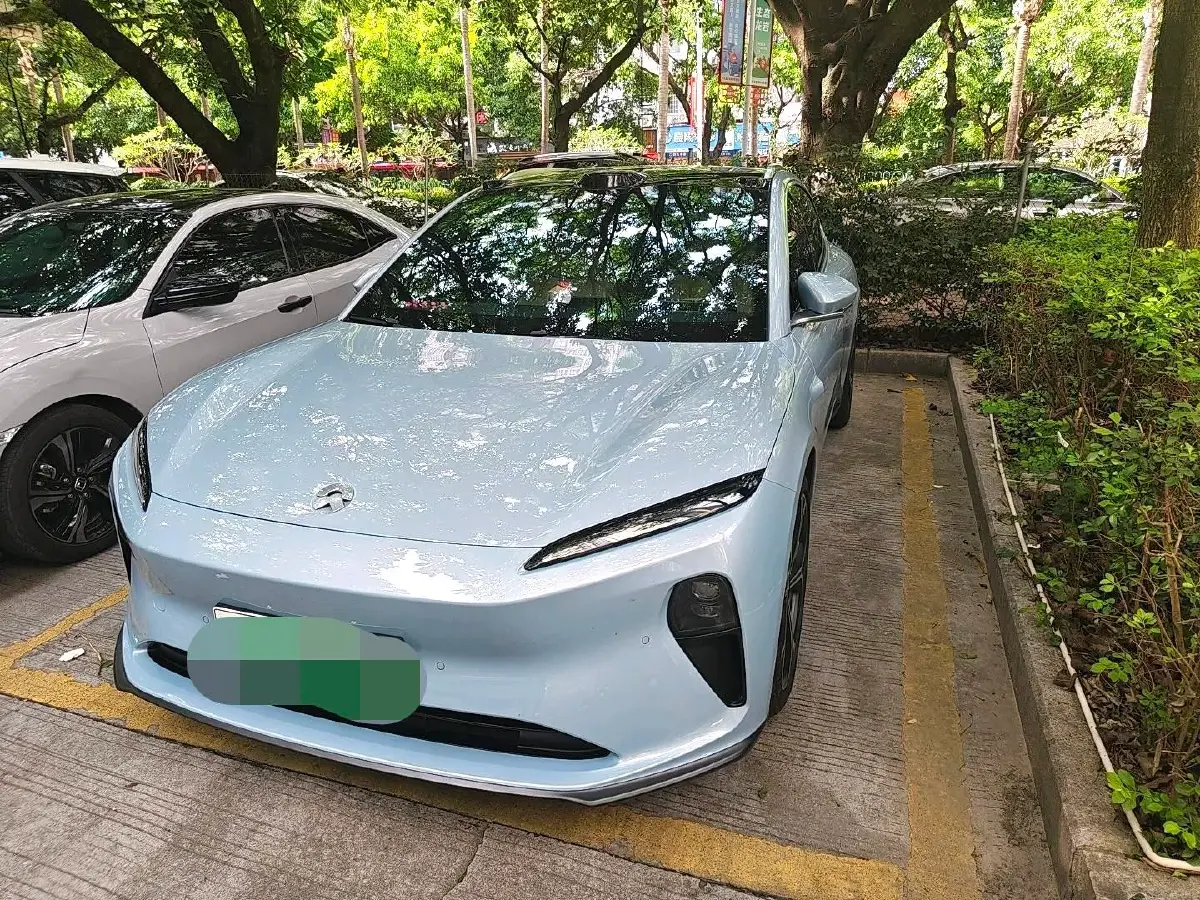 2024 NIO ET5 BEV 75KWH