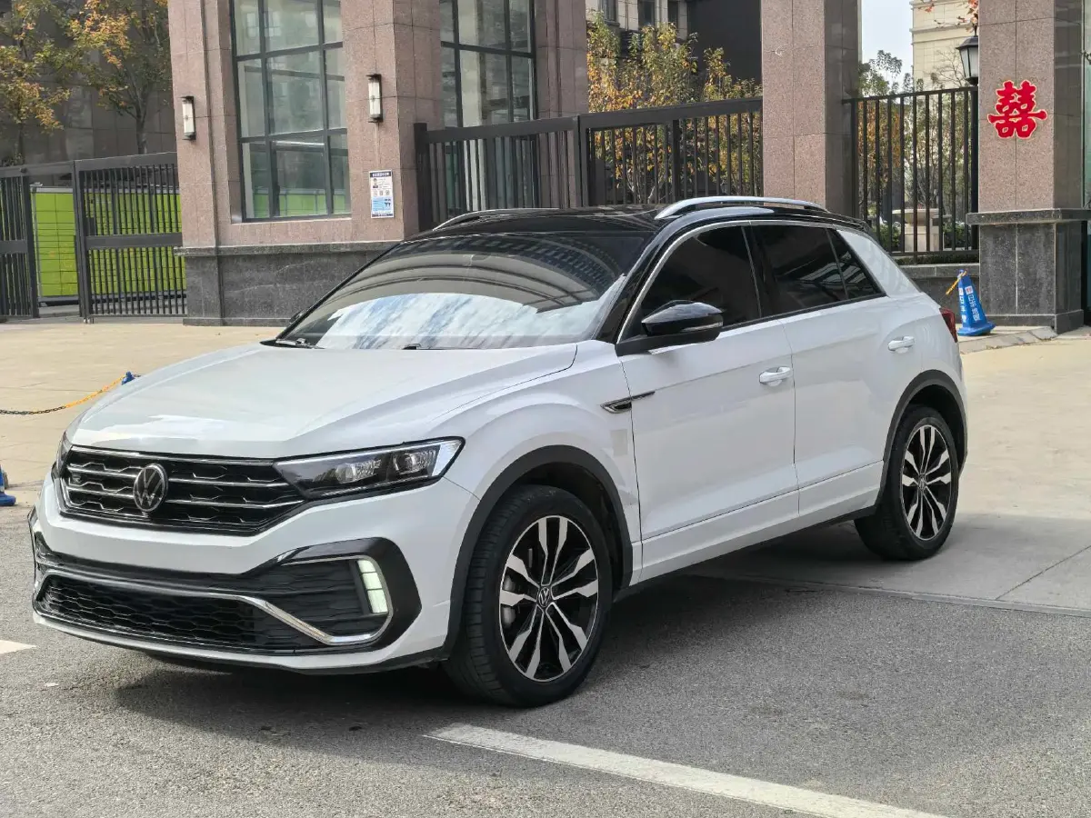 2022 Volkswagen T-Roc 1.4T 150HP L4 7DCT