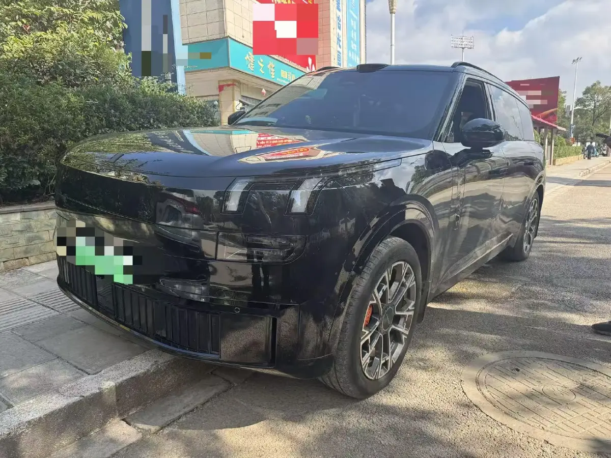 2025 LYNK&CO 900 1.5T 190HP L4 3DHT PHEV 43.3KWH