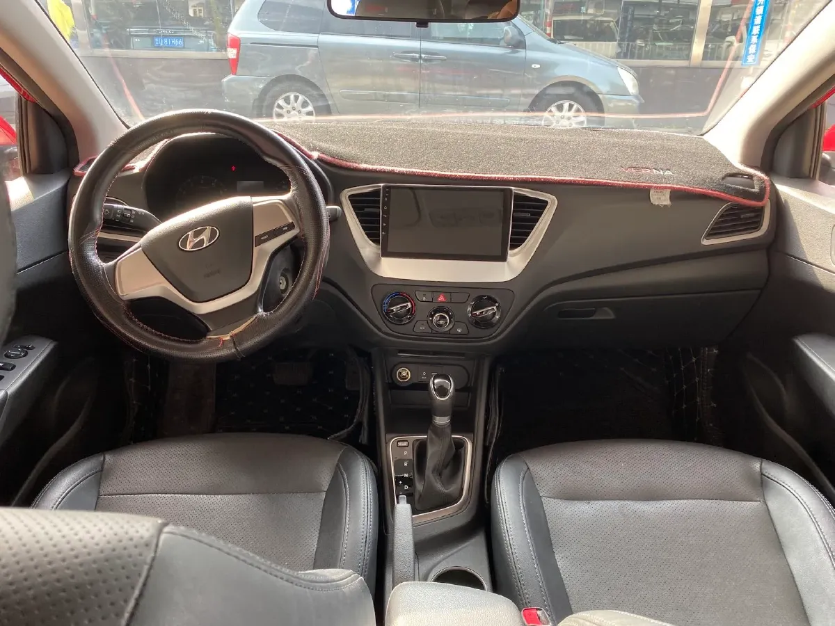 2017 Hyundai Verna RV 1.4L 100HP L4 6AT,autocango,china used car exporter,china ev exporter,chinese used car exporter,chinese used ev exporter