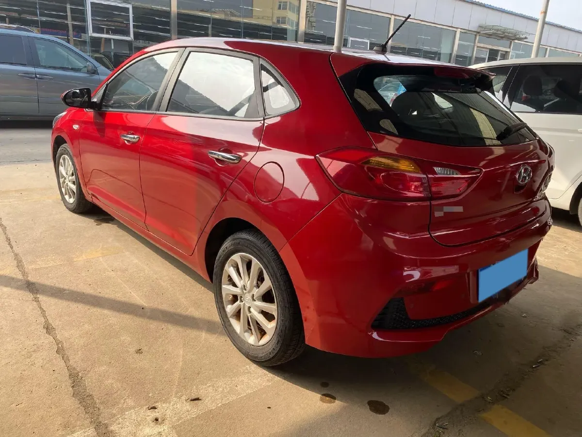 2017 Hyundai Verna RV 1.4L 100HP L4 6AT,autocango,china used car exporter,china ev exporter,chinese used car exporter,chinese used ev exporter